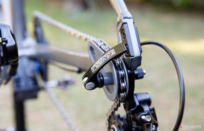 Ролик для натяжки цепи Pedros Chain Keeper