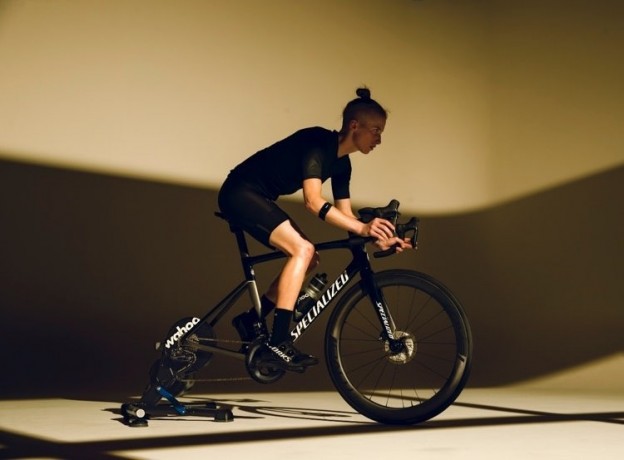 KICKR_reduce.0x460 Velostanok Wahoo KICKR SMART TRAINER 2020 kypit v Moskve v internet-magazine «VELOSTANOK» Velostanok Wahoo KICKR SMART TRAINER 2020 Велостанок Wahoo KICKR SMART TRAINER 2020