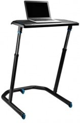 stol-wahoo-kickr-dlya-velotrenazhera-s-podstavkoj-dlya-noutbuka2.240 Velostanok Tacx Boost kypit v Moskve v internet-magazine «VELOSTANOK» Velostanok Tacx Boost Стол Wahoo KICKR для велотренажера с подставкой для ноутбука