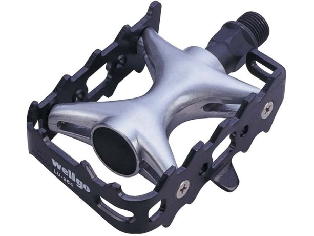 Педали под туклипсы Wellgo lu-964s, мтв. материал: алюминий/сталь, ось из бористой стали. вес 425г. цвет: серебристый/чёрный