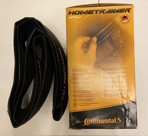 CB0160E7-E137-431A-8876-1CE18926808C.0x460 Pokrishka Continental 26" (47x559) Hometrainer II dlya velostanka "Ycenka" kypit v Moskve v internet-magazine «VELOSTANOK» Pokrishka Continental 26" (47x559) Hometrainer II dlya velostanka "Ycenka" Покрышка Continental 26" (47x559) Hometrainer II для велостанка "Уценка"