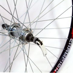 v_13630_1.240 Velosipednie kolesa v sbore kypit v Moskve v internet-magazine «VELOSTANOK» Velosipednie kolesa v sbore Заднее колесо 26&quot;, обод двойной алюминиевый