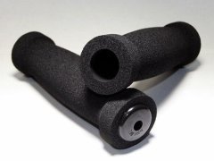 296_0.240 Rylevaya gryppa kypit v Moskve v internet-magazine «VELOSTANOK» Rylevaya gryppa Chililon грипсы cll-129, 22х120мм, неопрен, 22х120мм, с заглушками, чёрные