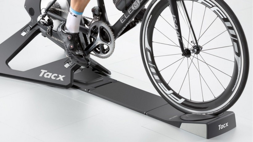 Рулежка TACX Neo Track