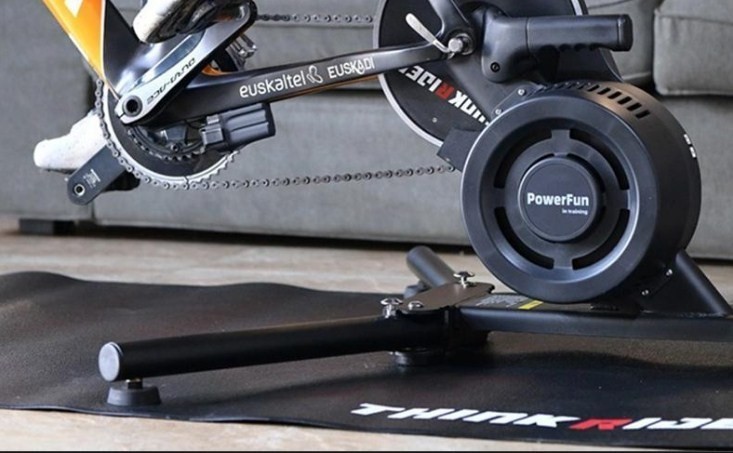 kovrik-dlya-velostanka-thinkrider3.0x460 Kovrik dlya velostanka Thinkrider Floormat (198h91sm), 6mm kypit v Moskve v internet-magazine «VELOSTANOK» Kovrik dlya velostanka Thinkrider Floormat (198h91sm), 6mm Коврик для велостанка Thinkrider Floormat (198х91см), 6мм