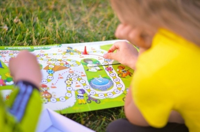 Игра-ходилка "Первая беговелогонка Тришки"