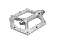 Велосипедные педали MLG-CK26 алюминиевые, 100х102х11мм, ось CrMo, 1 шариковый подшипник + 1 подшипник скольжения, сменные шипы, вес 383г серебристые