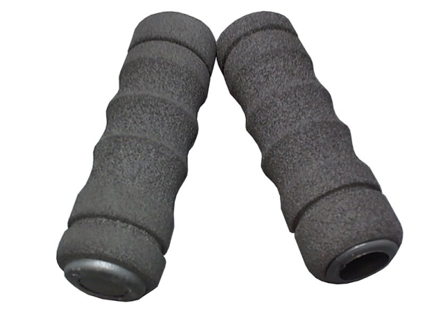 10637_0.0x460 Chililon gripsi cll-145, anatomicheskie, 22h120mm, neopren, 22h120mm, s zaglyshkami, chyornie kypit v Moskve v internet-magazine «VELOSTANOK» Chililon gripsi cll-145, anatomicheskie, 22h120mm, neopren, 22h120mm, s zaglyshkami, chyornie Chililon грипсы cll-145, анатомические, 22х120мм, неопрен, 22х120мм, с заглушками, чёрные