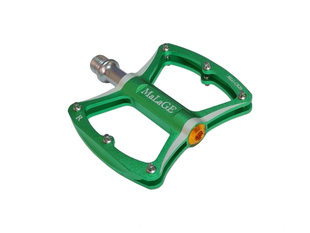 Велосипедные педали MLG-CK28 алюминиевые CNC, 85х101х11мм, ось CrMo, 3 промподшипника, сменные шипы, вес 278г зелёные