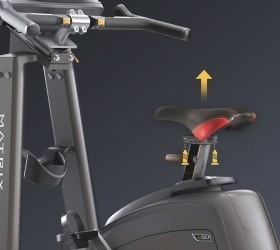 MATRIX U30XER Вертикальный велоэргометр