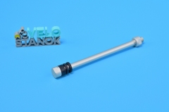 Ось для заднего колеса TACX E-Thru axle M10x1 (T1706) ОРИГИНАЛ!